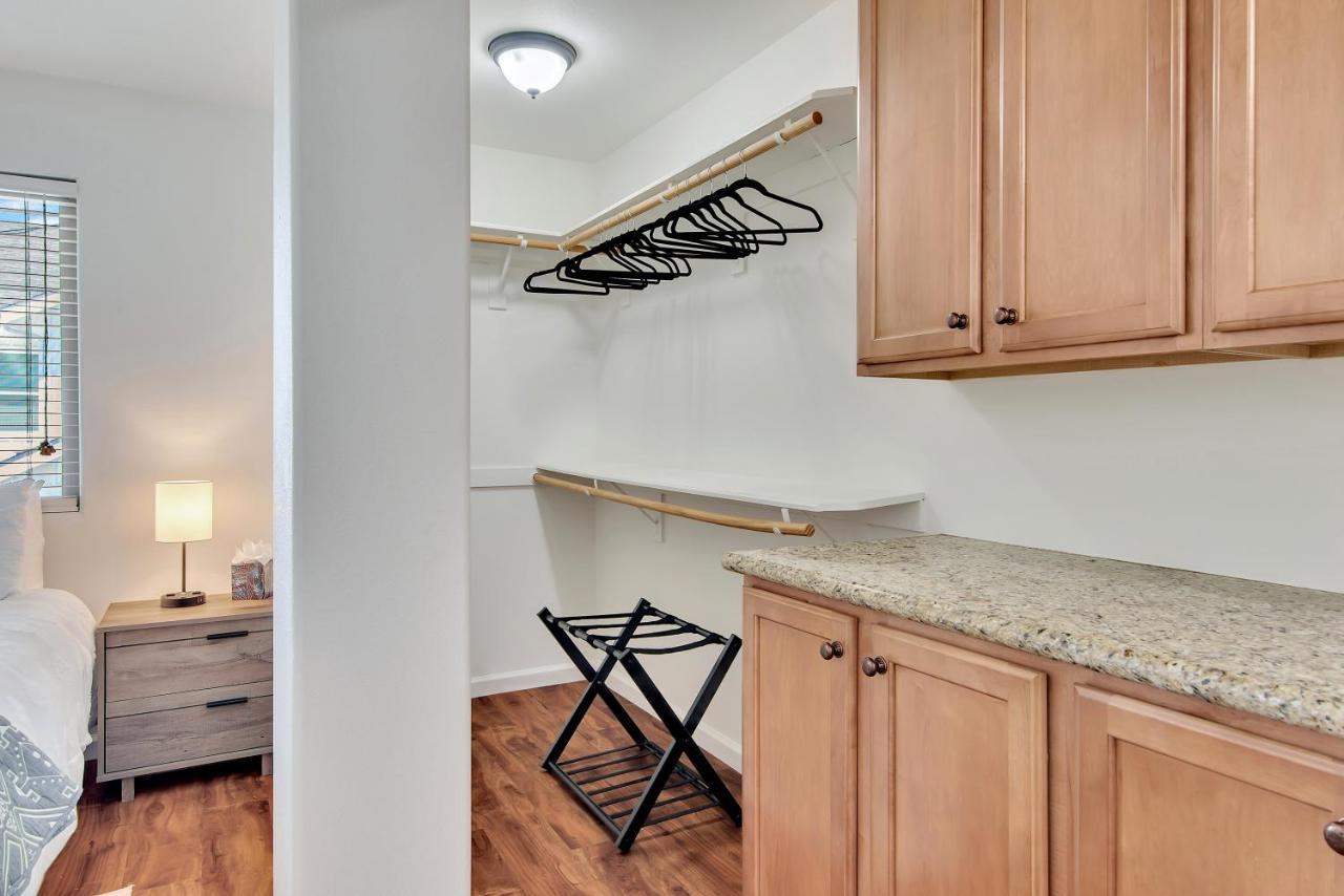 Вилла Downtown Paso: Sip N Sleepz 3 Bed/2.5 Bath Пасо Роблс Экстерьер фото